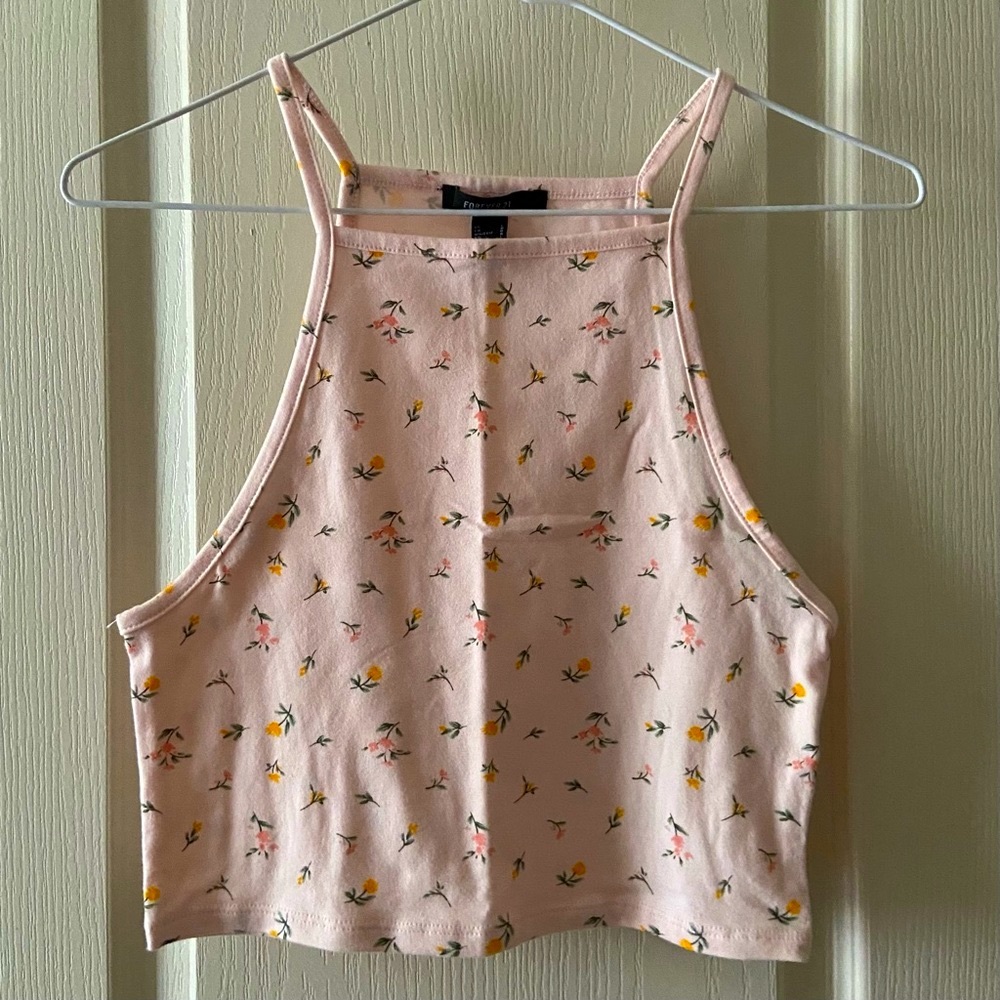 ✨3/$15✨forever21 dainty floral halter top